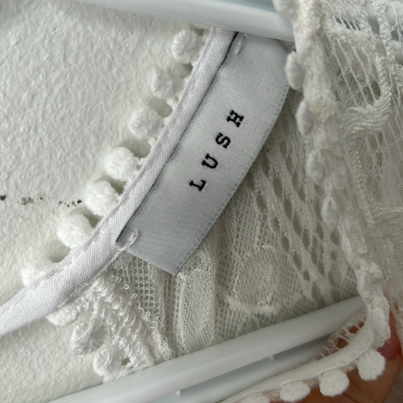 LUSH DRESS - Picture 2 of 4